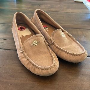 Coach tan suede loafers moccasins 6 women